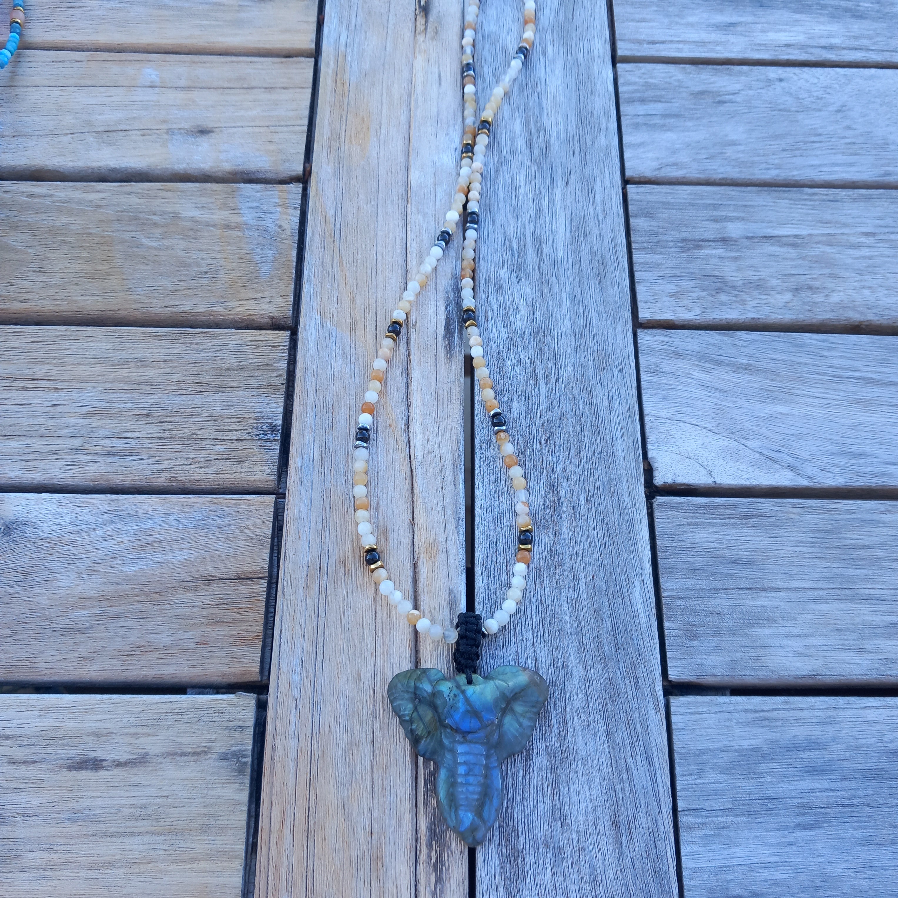 Collier grigri 6
