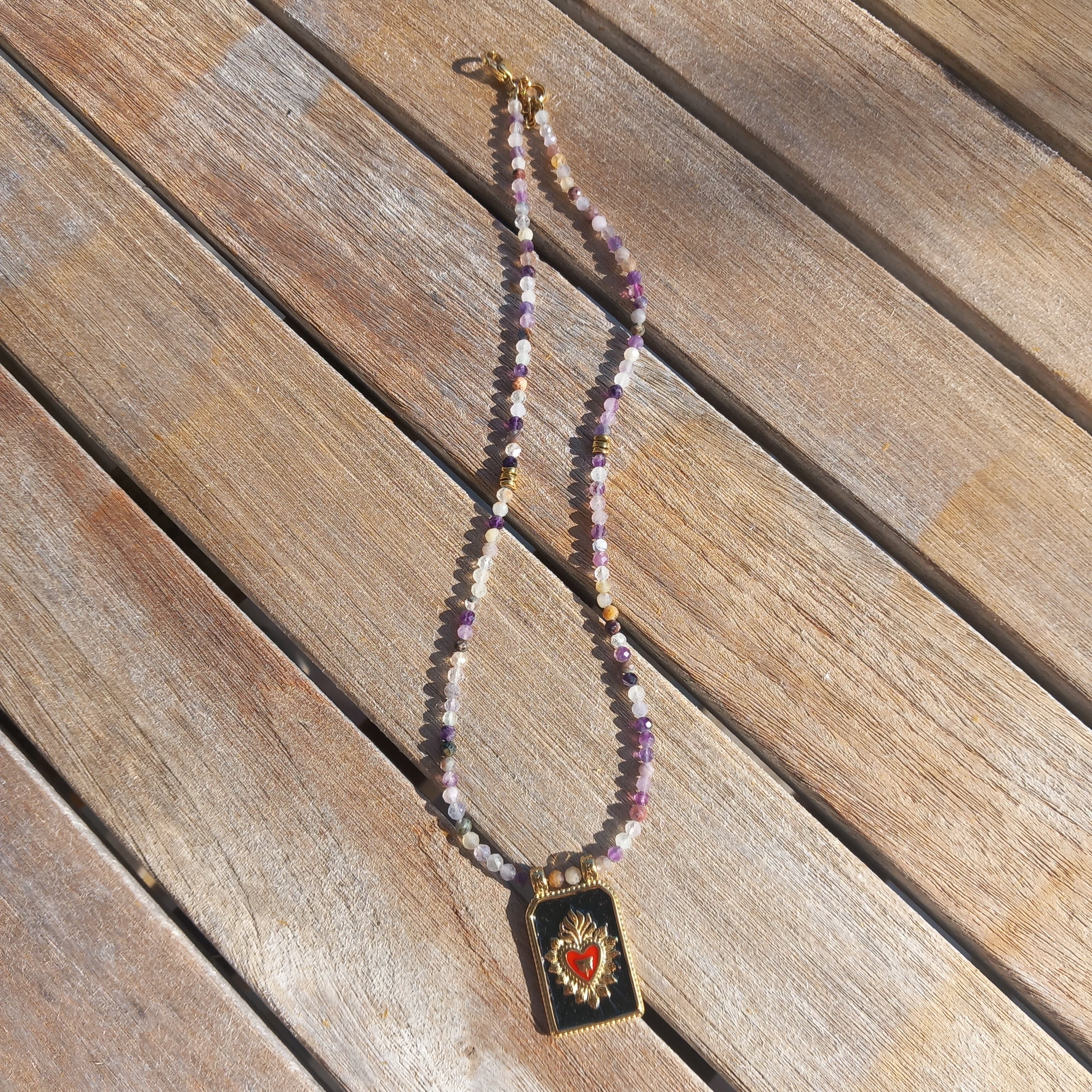 Collier grigri 8