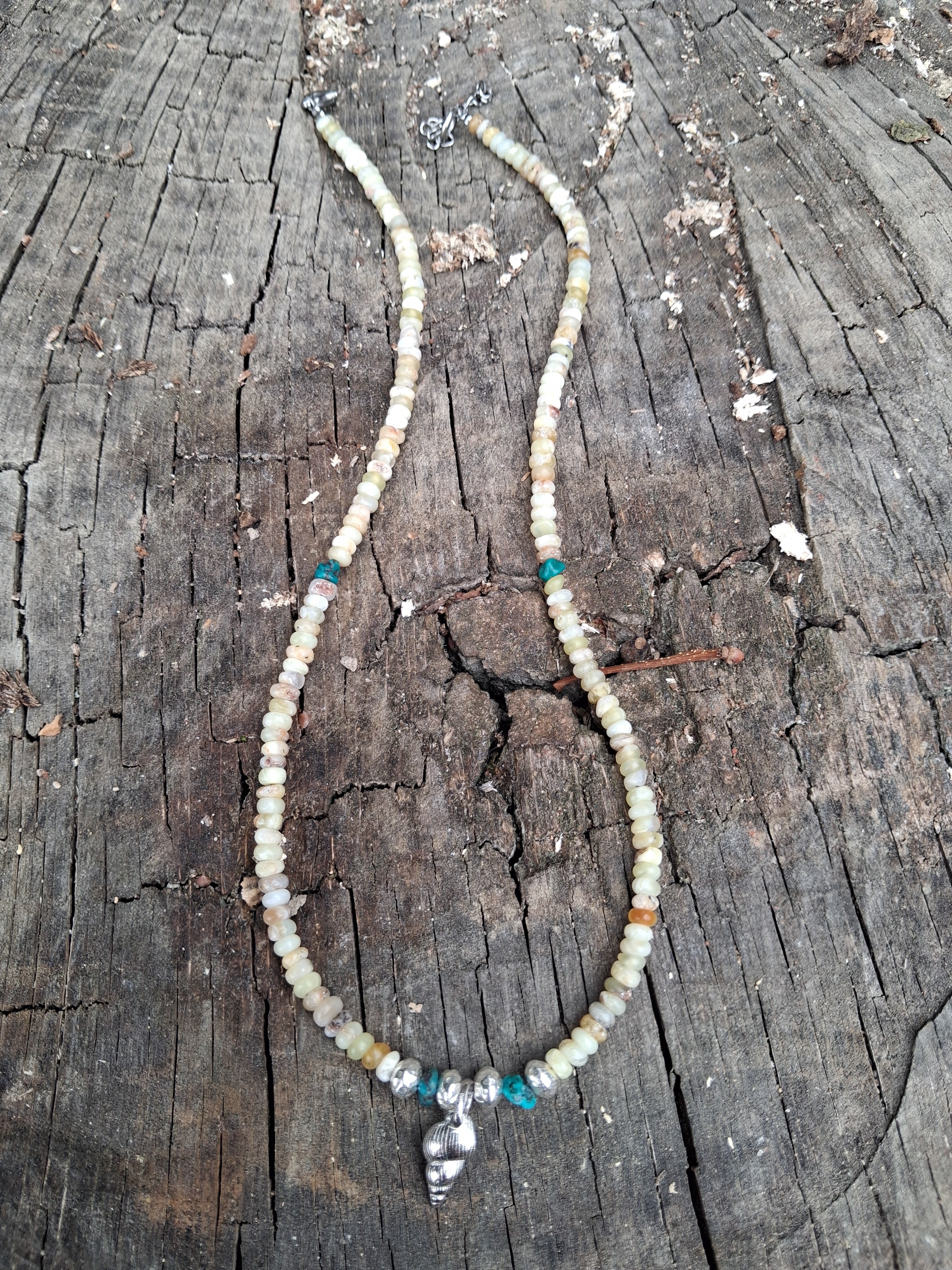 Collier Dalmates – Opale Jaune, Turquoise & Coquillage Argent 925