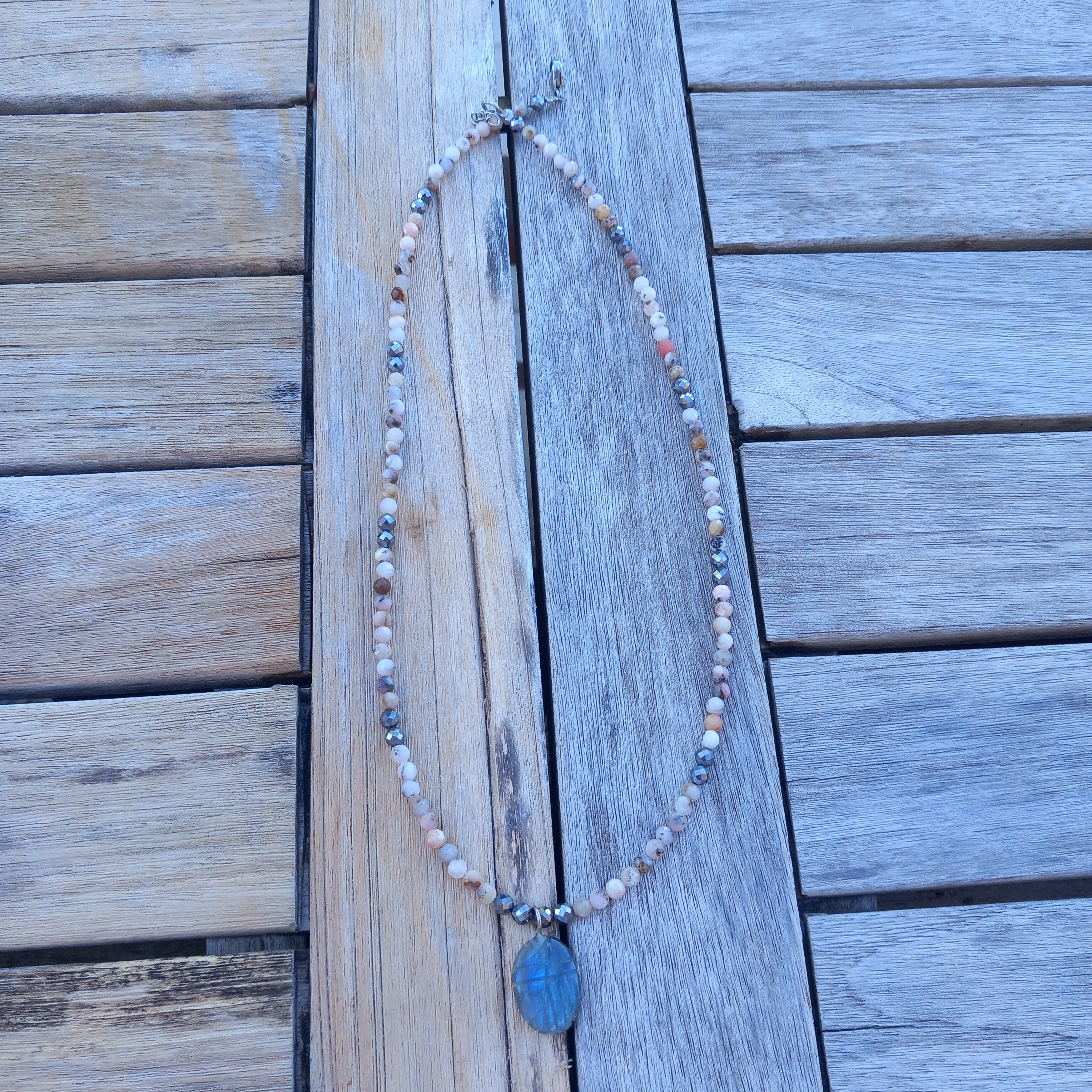 Collier grigri 7