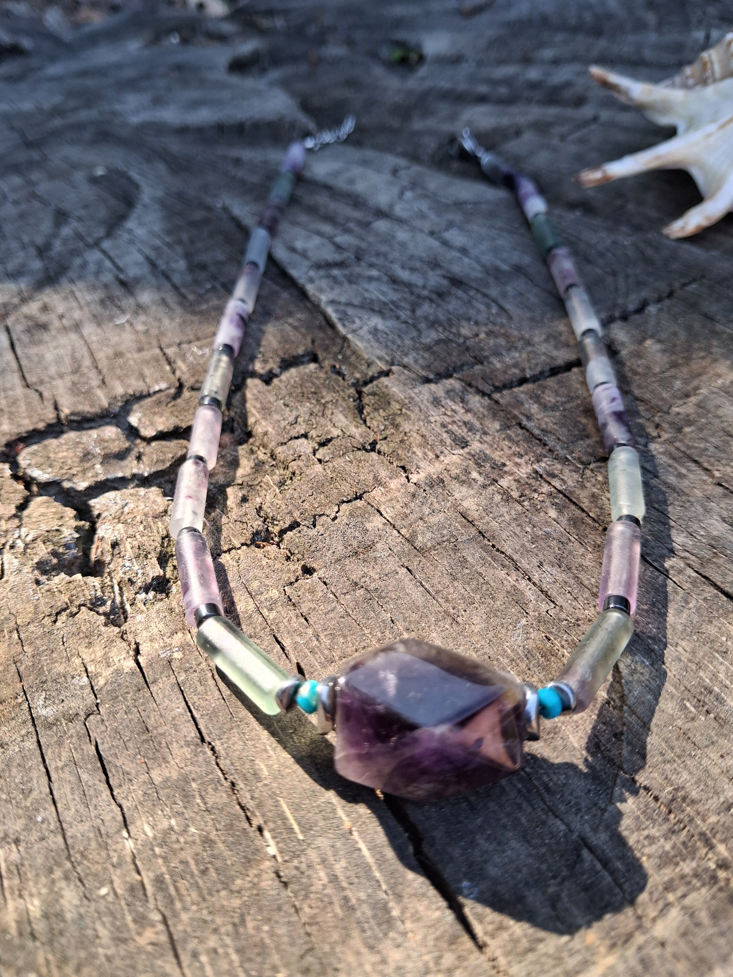 Collier Dalmates – Fluorite, Hématite, Turquoise & Améthyste