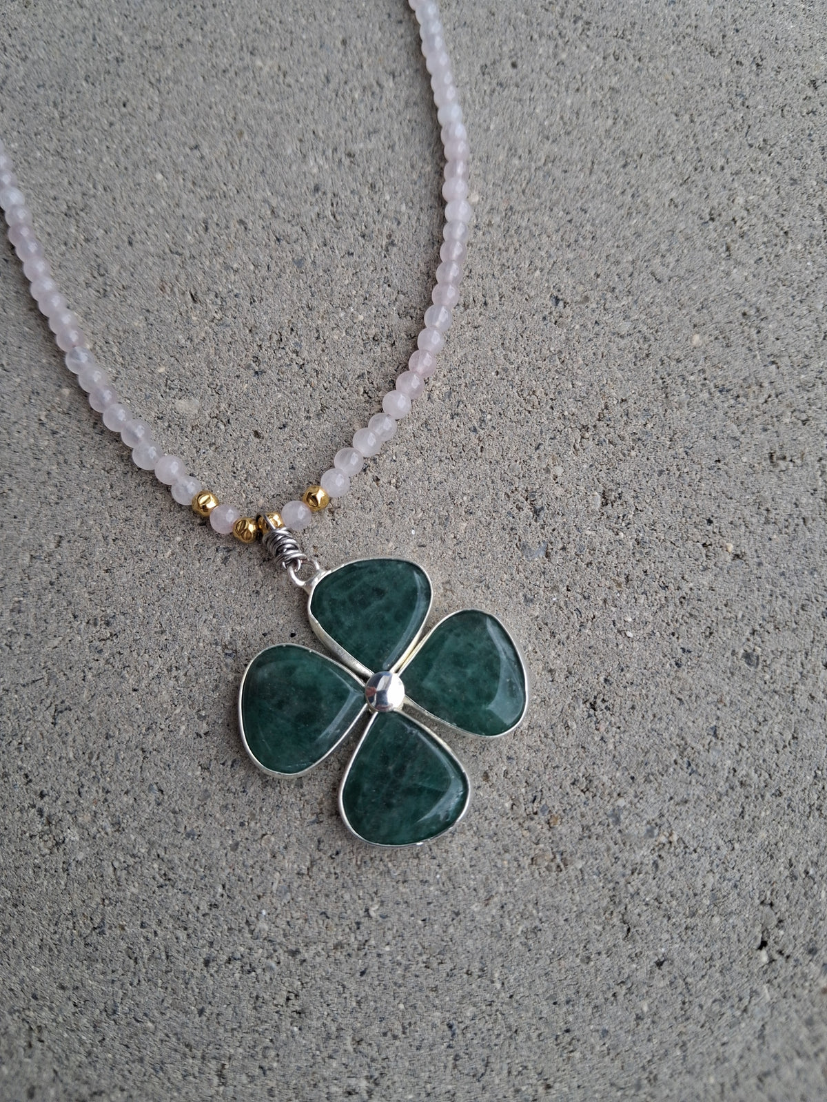 Collier grigri 2