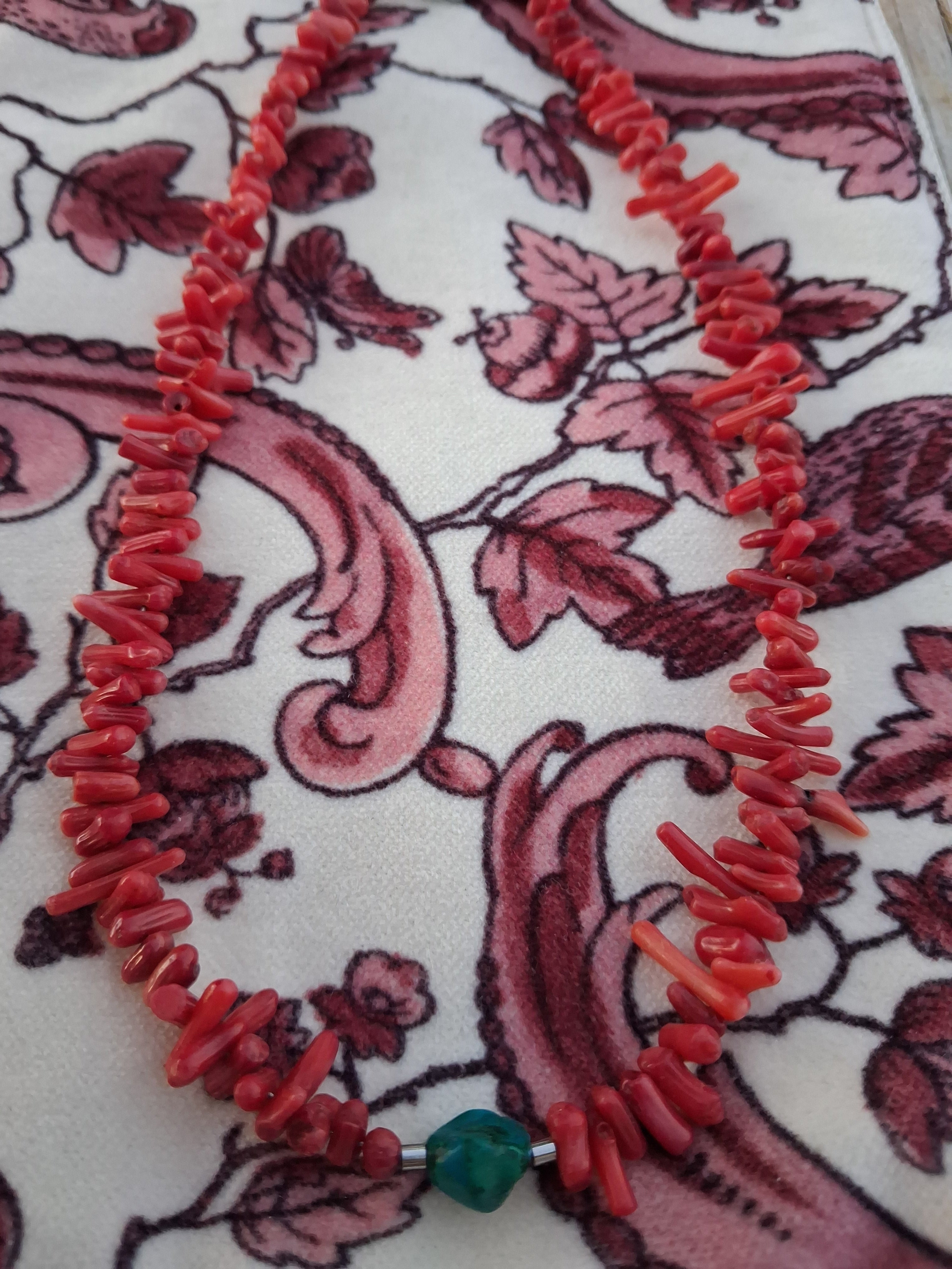 Collier capri