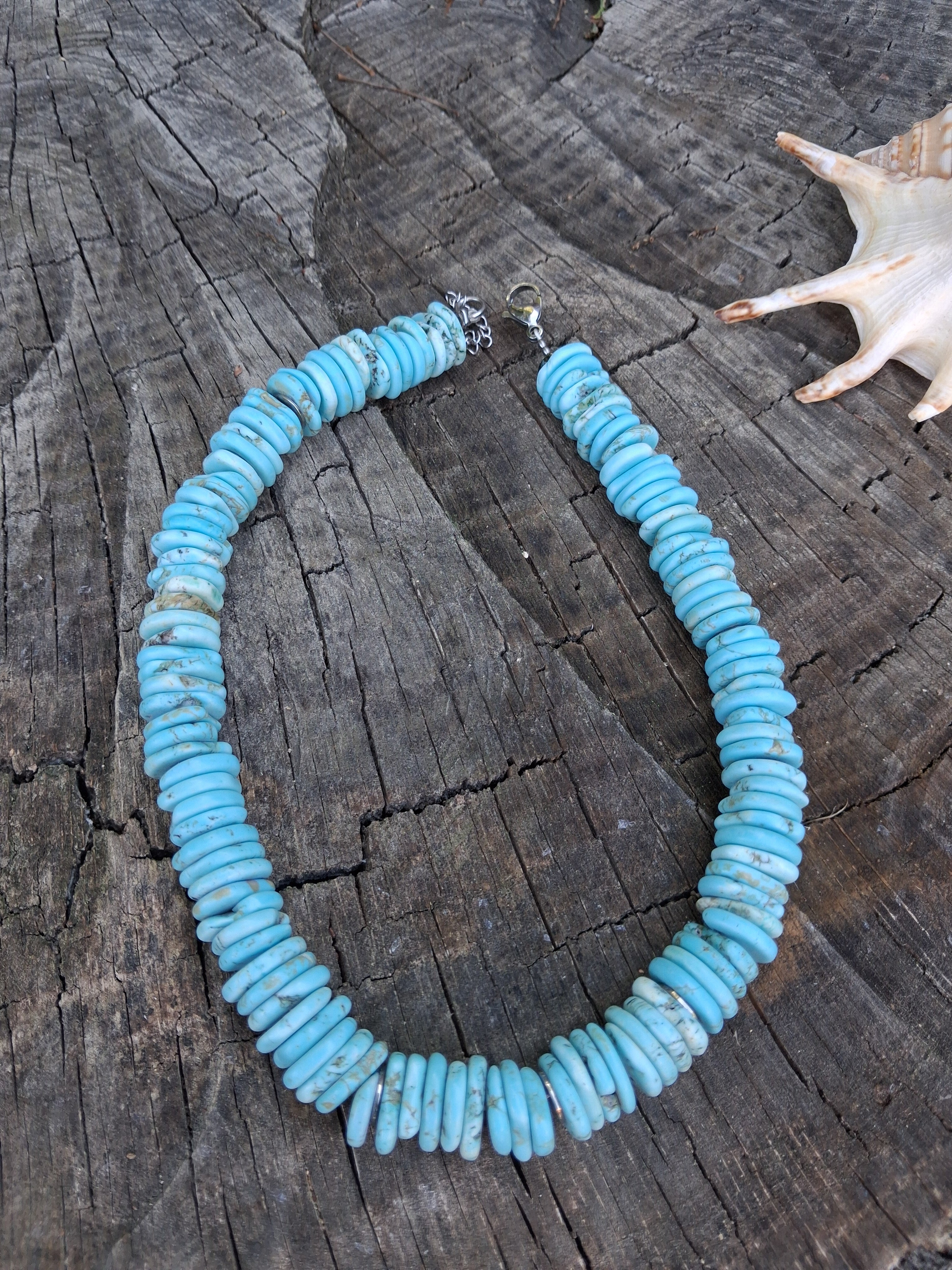 Collier Santorin — Magnésite naturelle, fait main