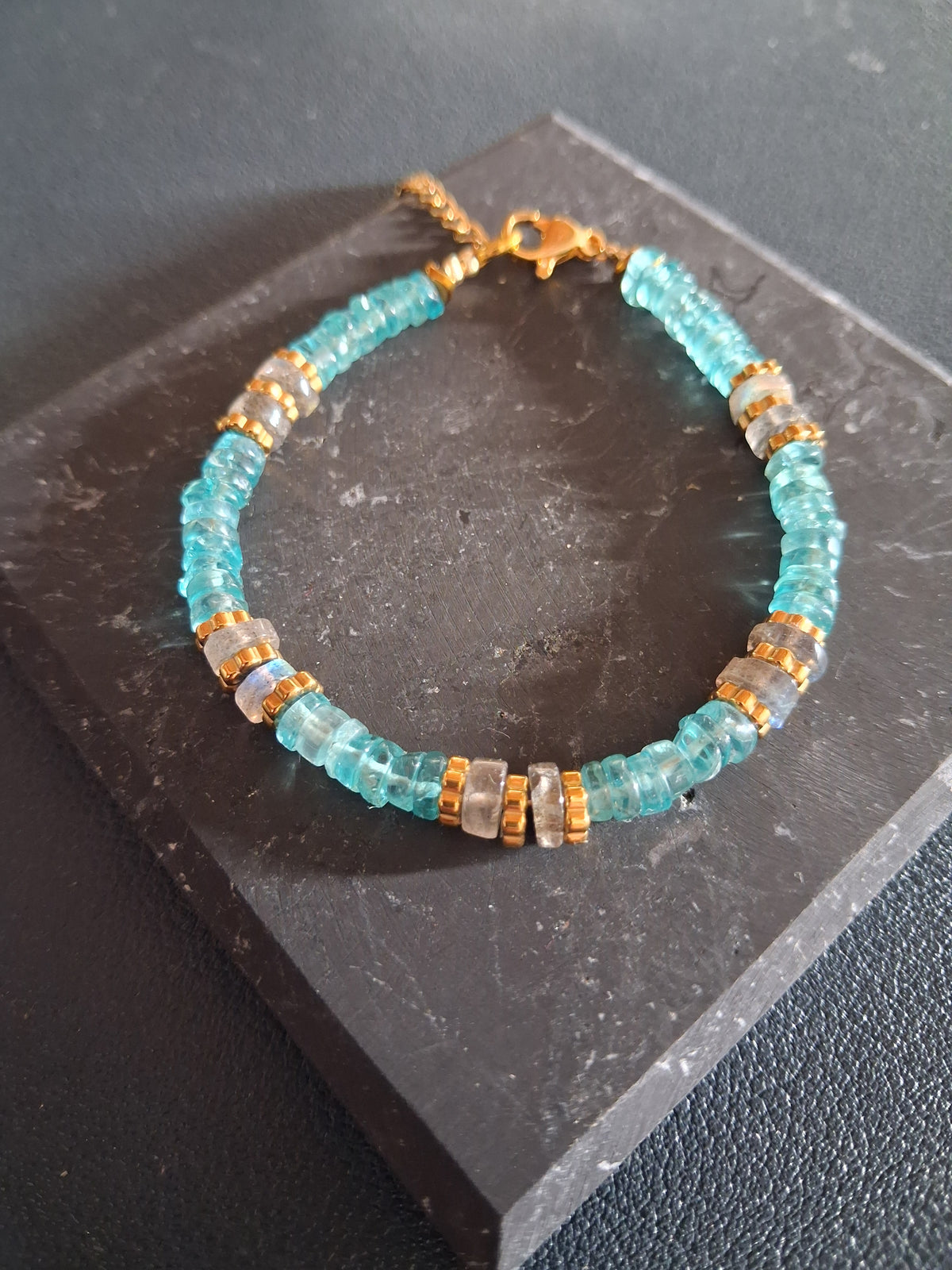 Bracelet Rhodes 2 – Apatite & Labradorite