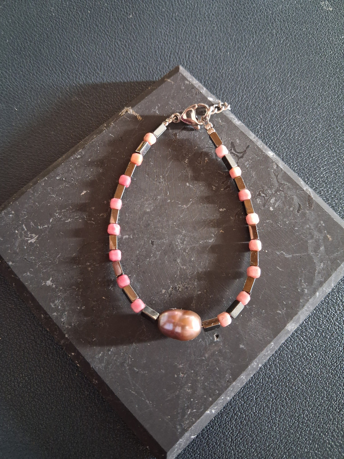 Bracelet Rhodes 9 – Hématite grise et rhodonite