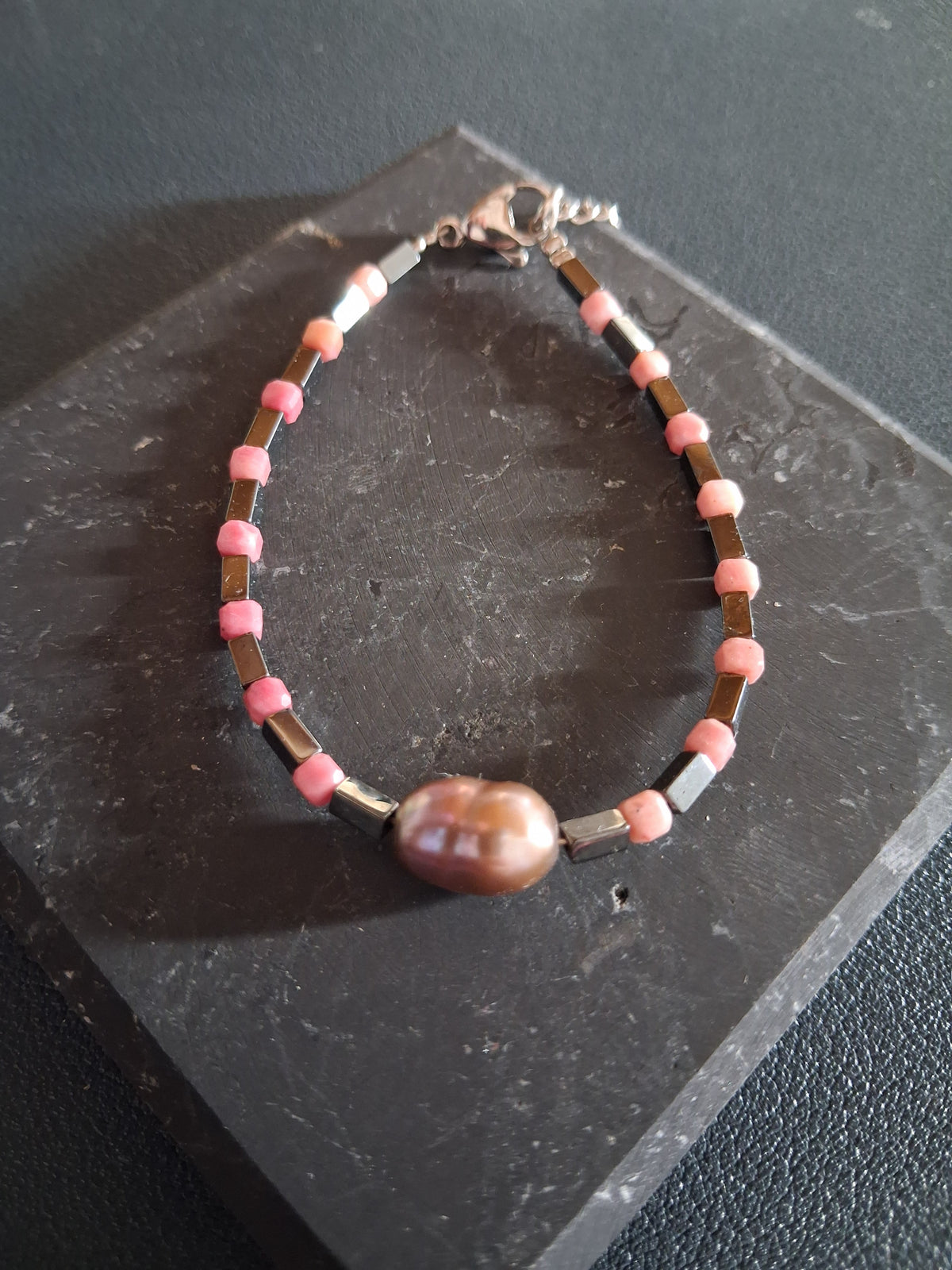 Bracelet Rhodes 9 – Hématite grise et rhodonite