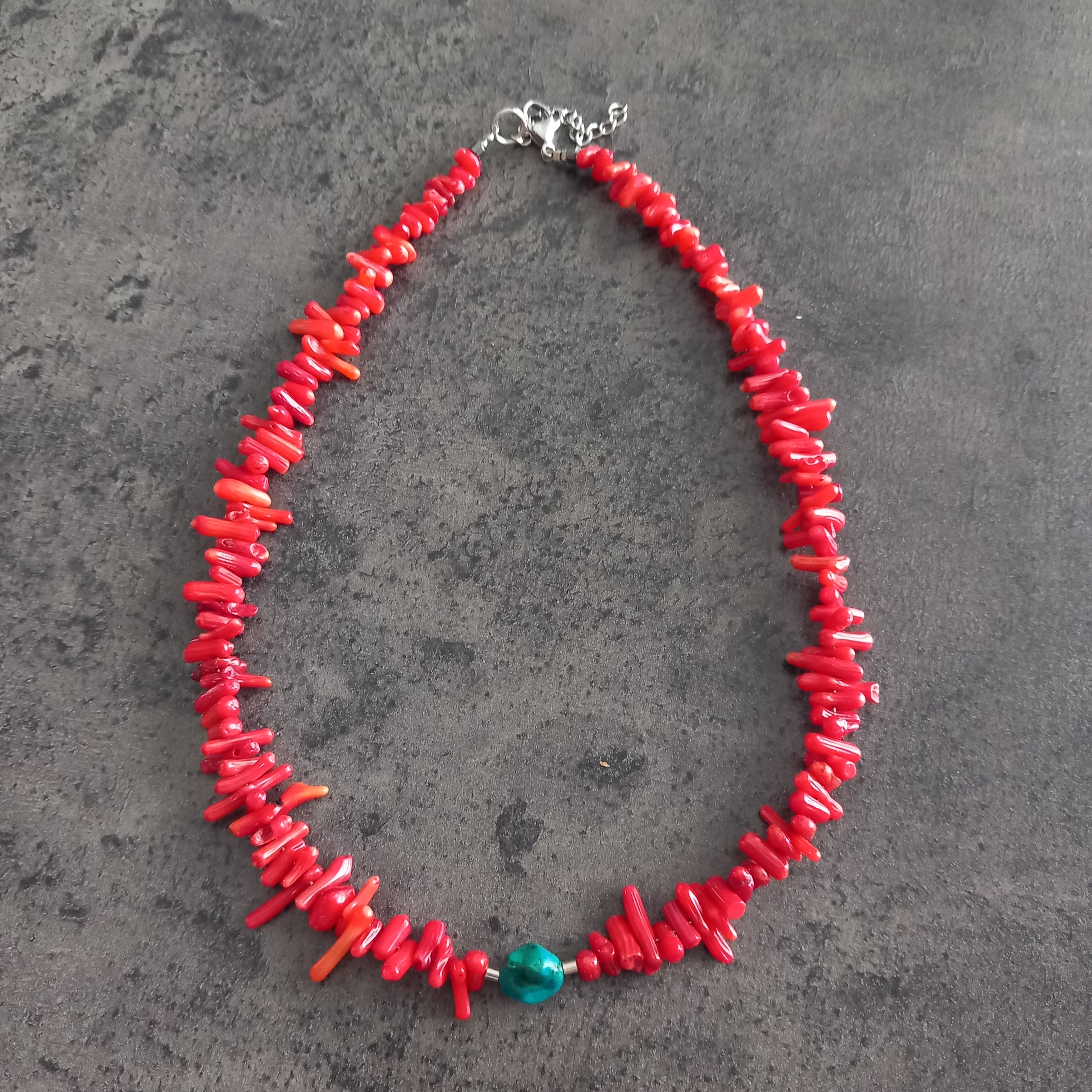 Collier capri